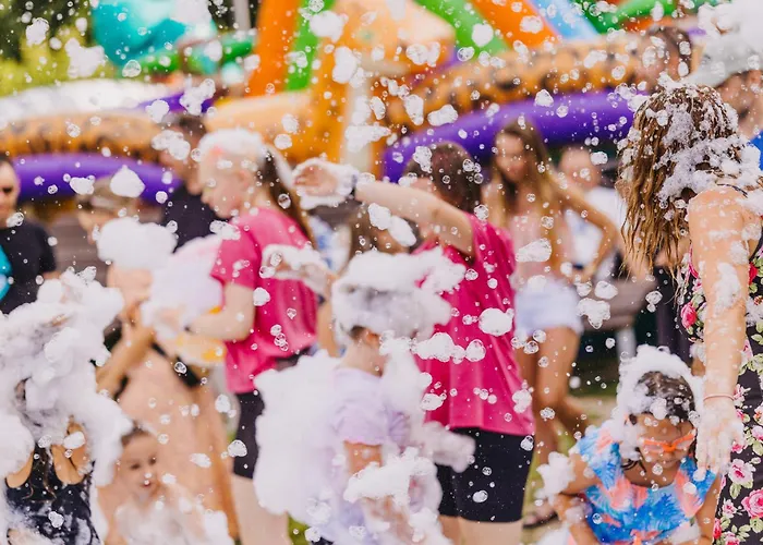 Osada Sniezka Kolo Karpacza Aparthotel Lomnica (Jelenia Gora)